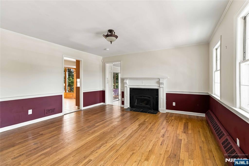Photo 4 of Single family home for sale at 51 Valley View Ter, Wayne, NJ 07470 | MLS# 26035942 | Listing updated on 2026-09-22