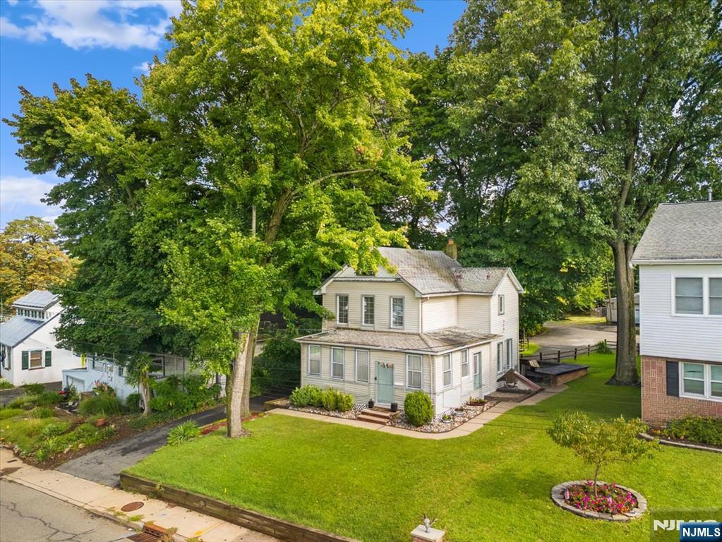 113 Harrison Avenue - Photo 2