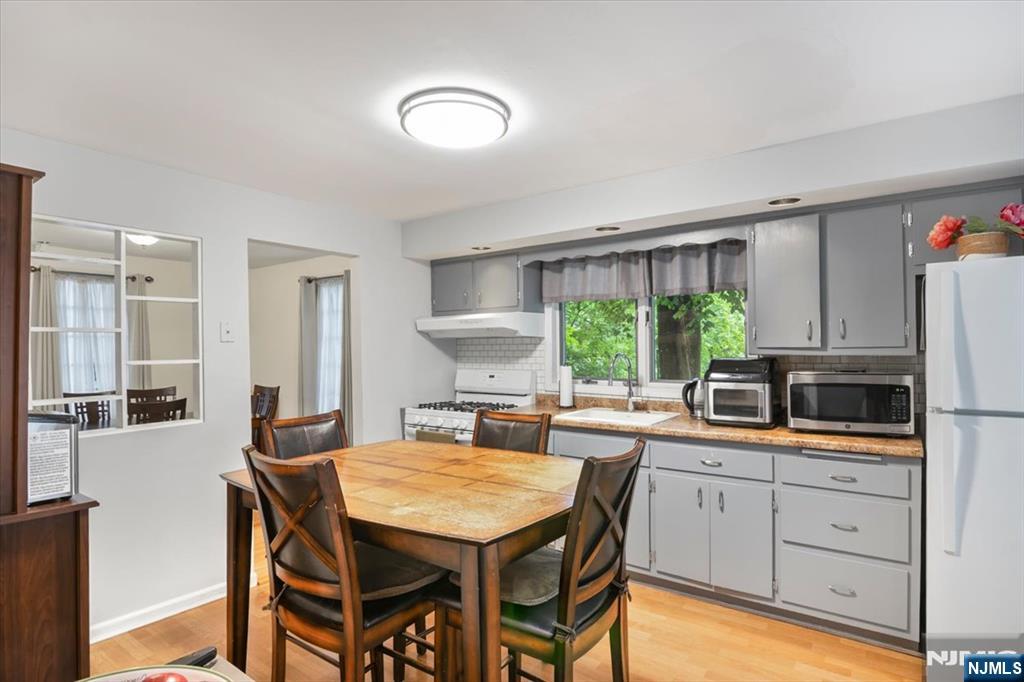 113 Harrison Avenue - Photo 5
