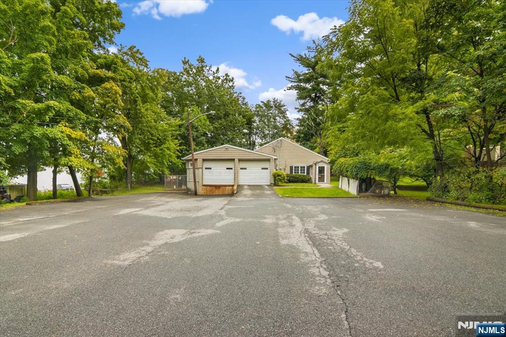 113 Harrison Avenue - Photo 3