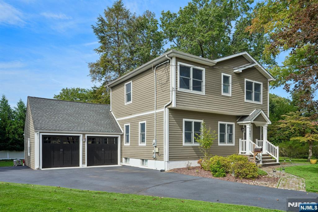 Photo 3 of Sale Pending at 1062 Evergreen Ct, New Milford, NJ 07646 | MLS# 26035965 | Listing updated on 2026-09-29