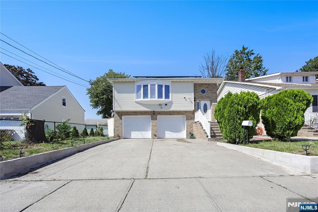 Photo 2 of Single family home for sale at 1511 Essex Ave, Linden, NJ 07036 | MLS# 26035966 | Listing updated on 2026-10-04