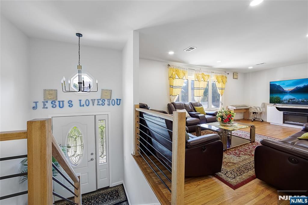 Photo 4 of Single family home for sale at 1511 Essex Ave, Linden, NJ 07036 | MLS# 26035966 | Listing updated on 2026-10-04