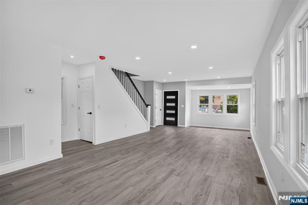 33 Race Street - Photo 4