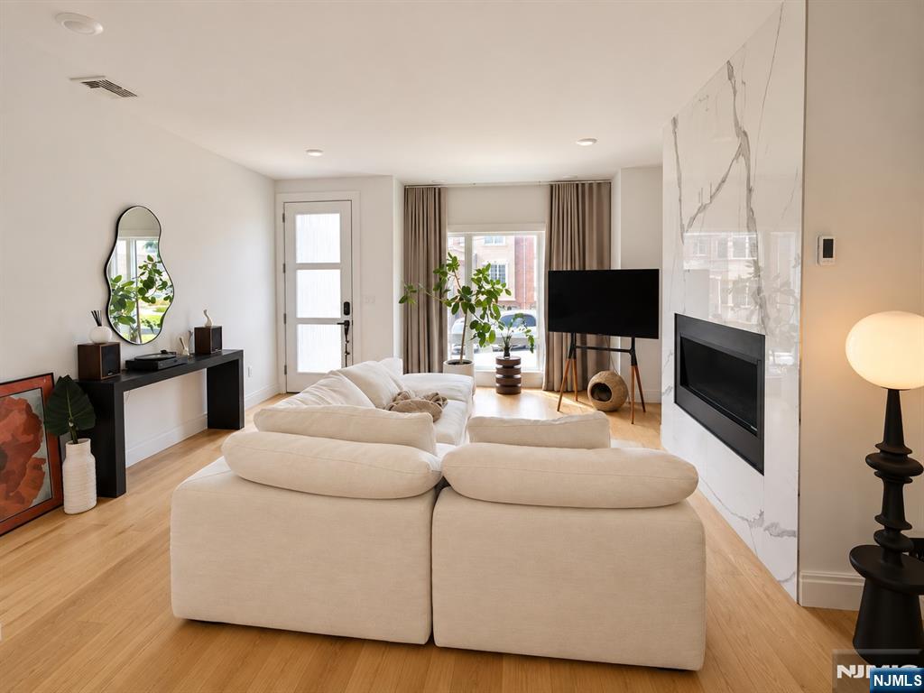 211 Slocum Way A - Photo 3