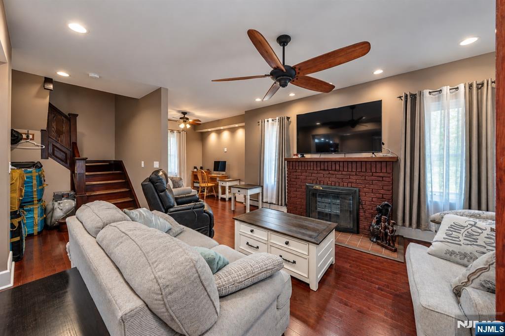 17-19 Porter Avenue - Photo 3