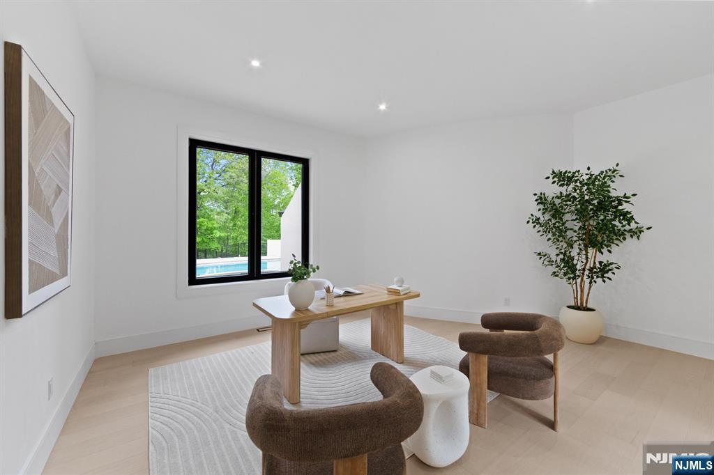 809 Shore Drive — photo 12