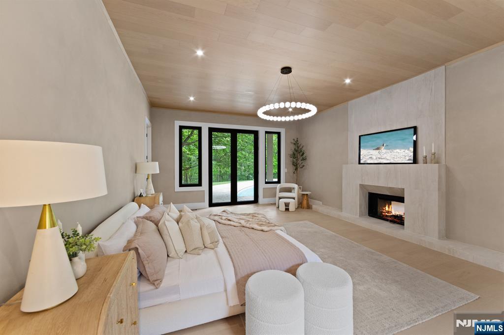 809 Shore Drive — photo 15