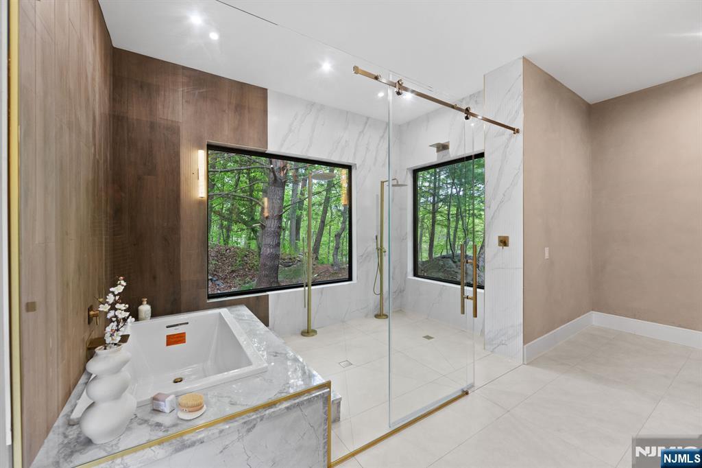 809 Shore Drive — photo 19