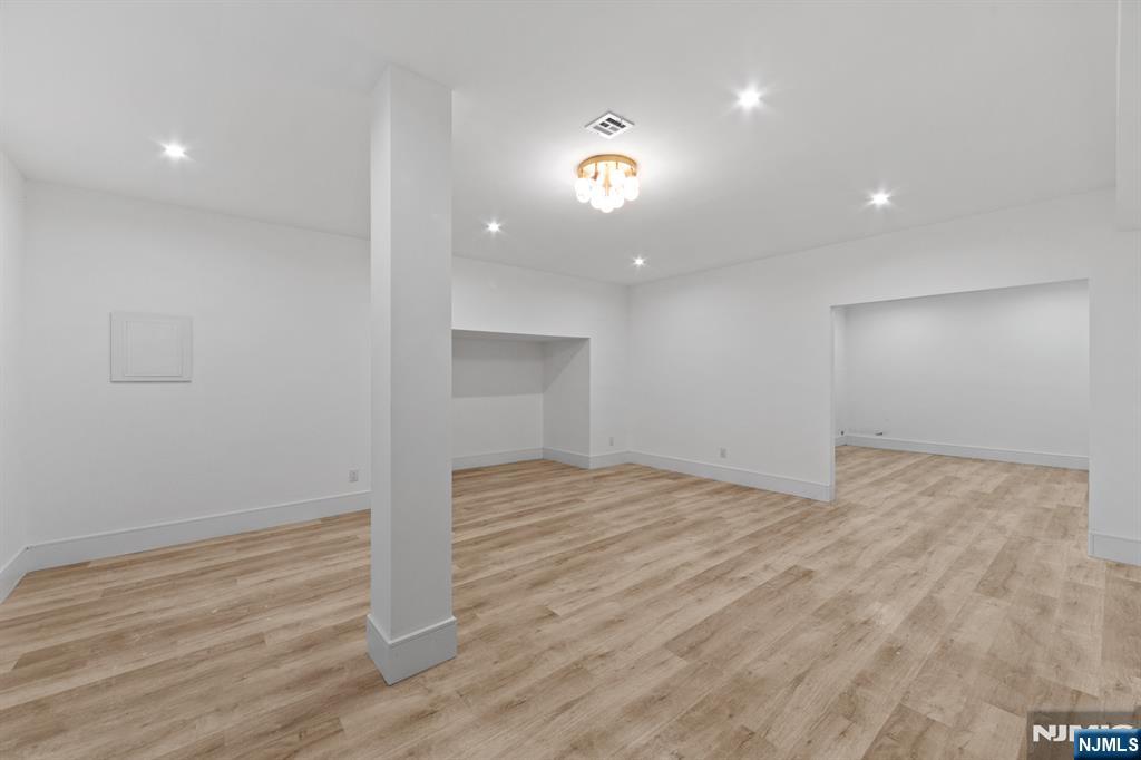 809 Shore Drive — photo 32