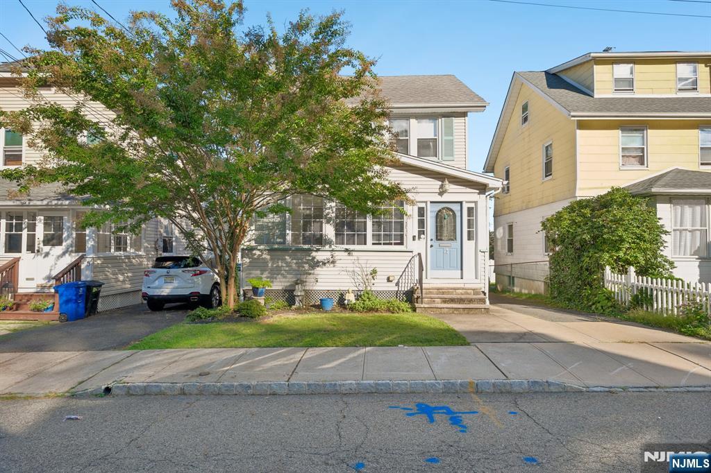 4 Park Drive - Photo 2