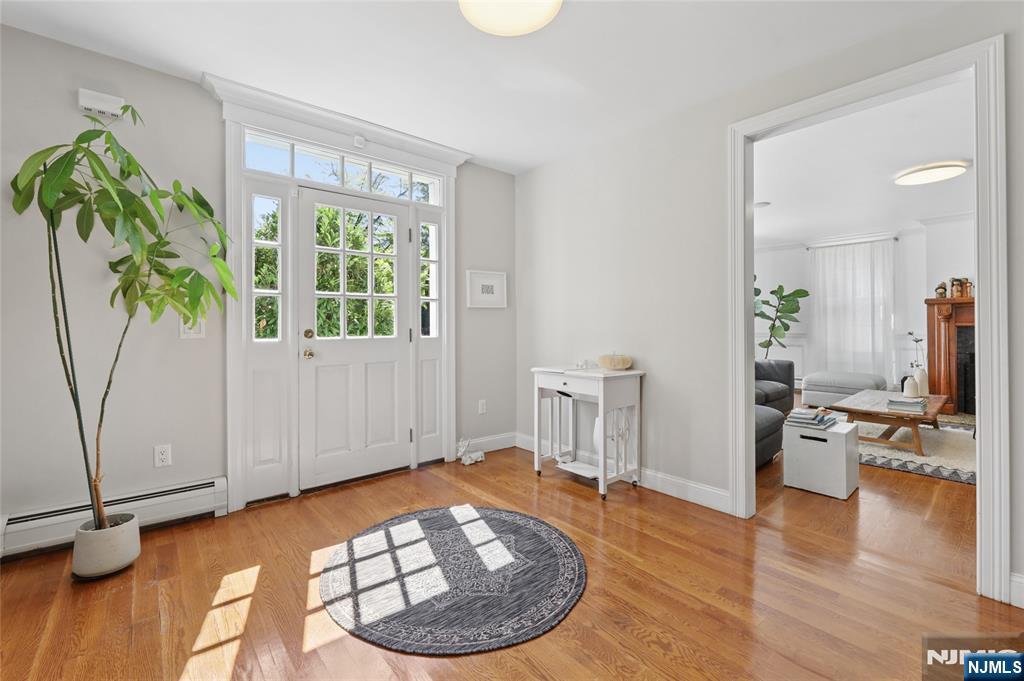 253 Clinton Avenue - Photo 2