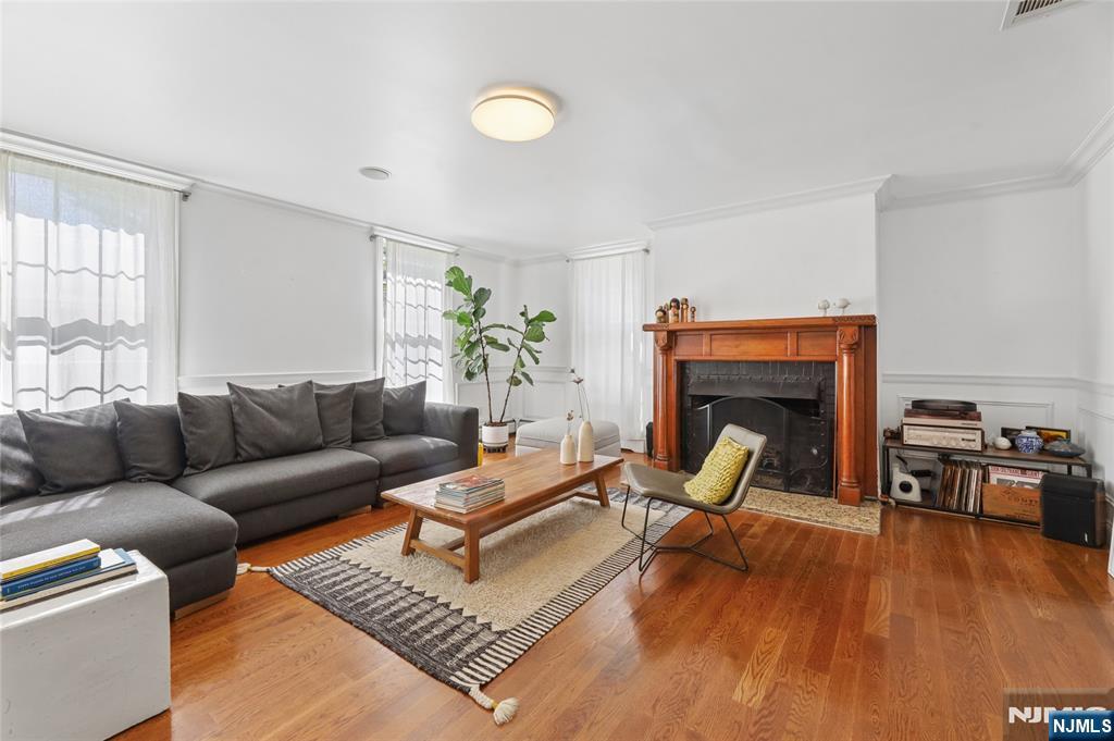 253 Clinton Avenue - Photo 5