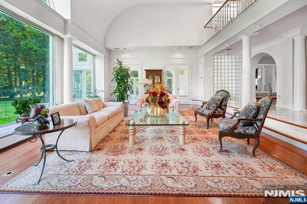 19 Scott Court - Photo 1