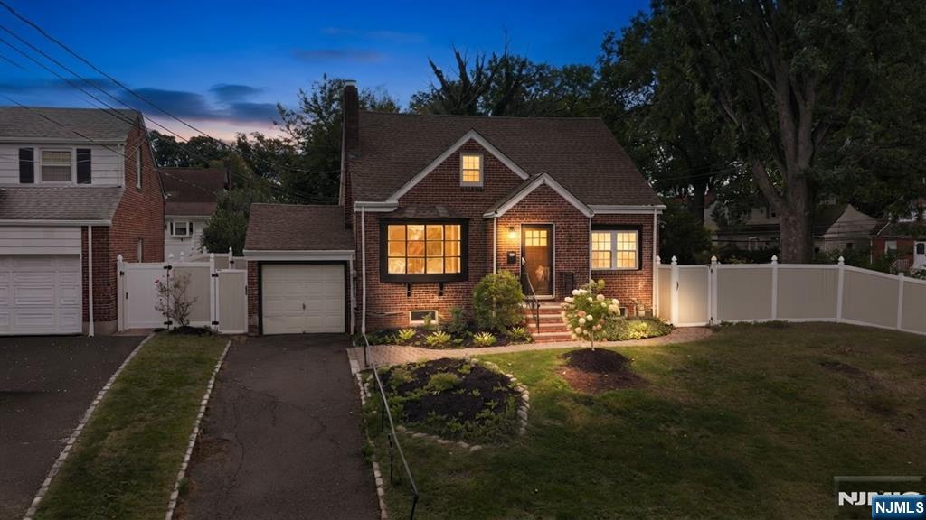 303 Huntington Road - Photo 1