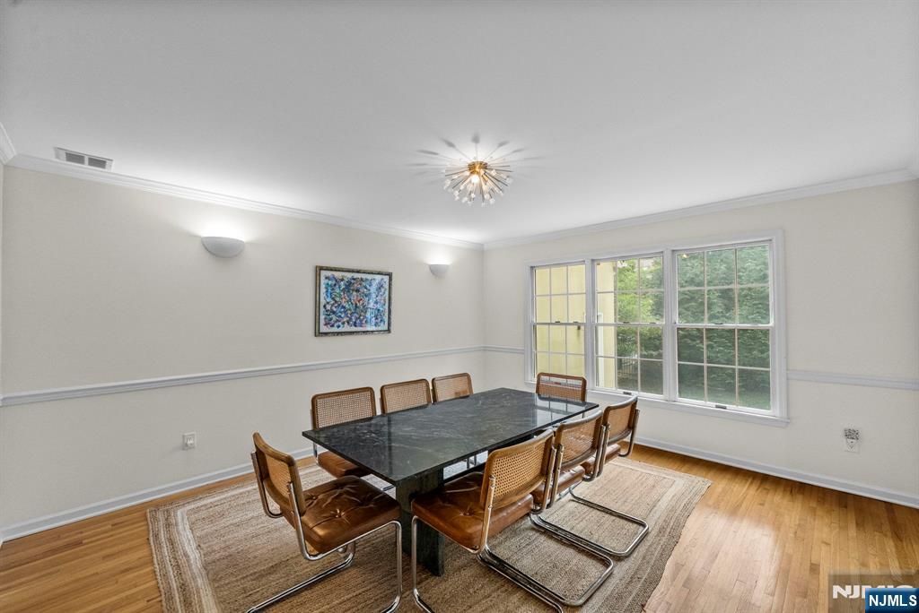 8 Ashland Street
