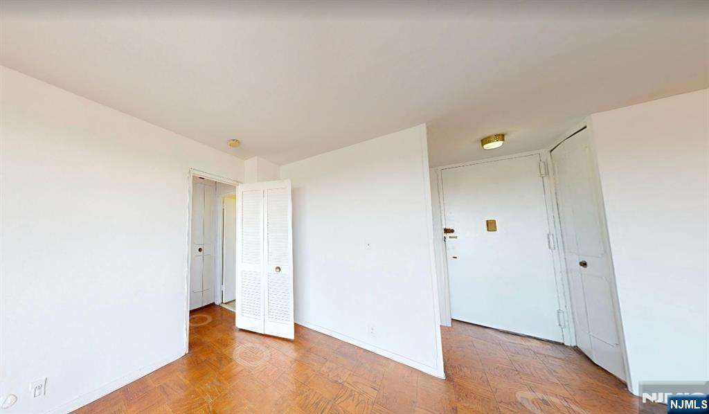 2077 Center Avenue 22H - Photo 5