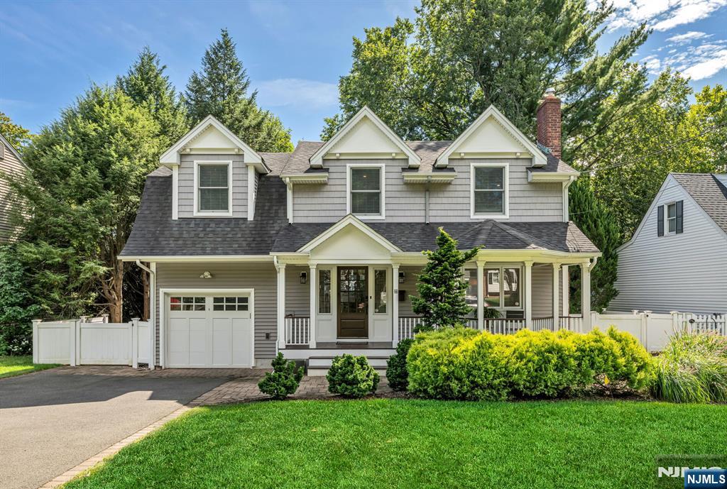 66 Glen Boulevard - Photo 1