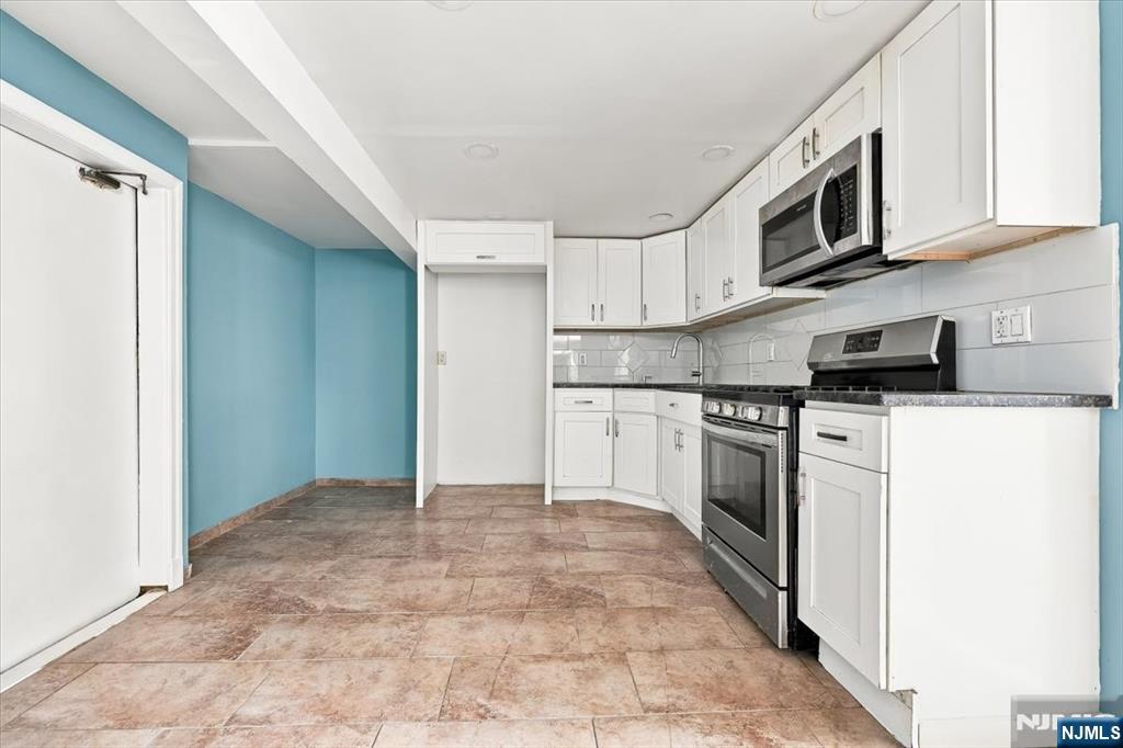 41 Malcolm Avenue - Photo 2