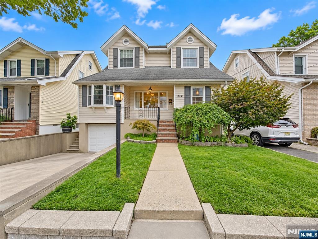 242 Summit Avenue - Photo 1