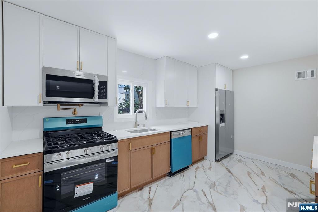 243 15th Street - Photo 5