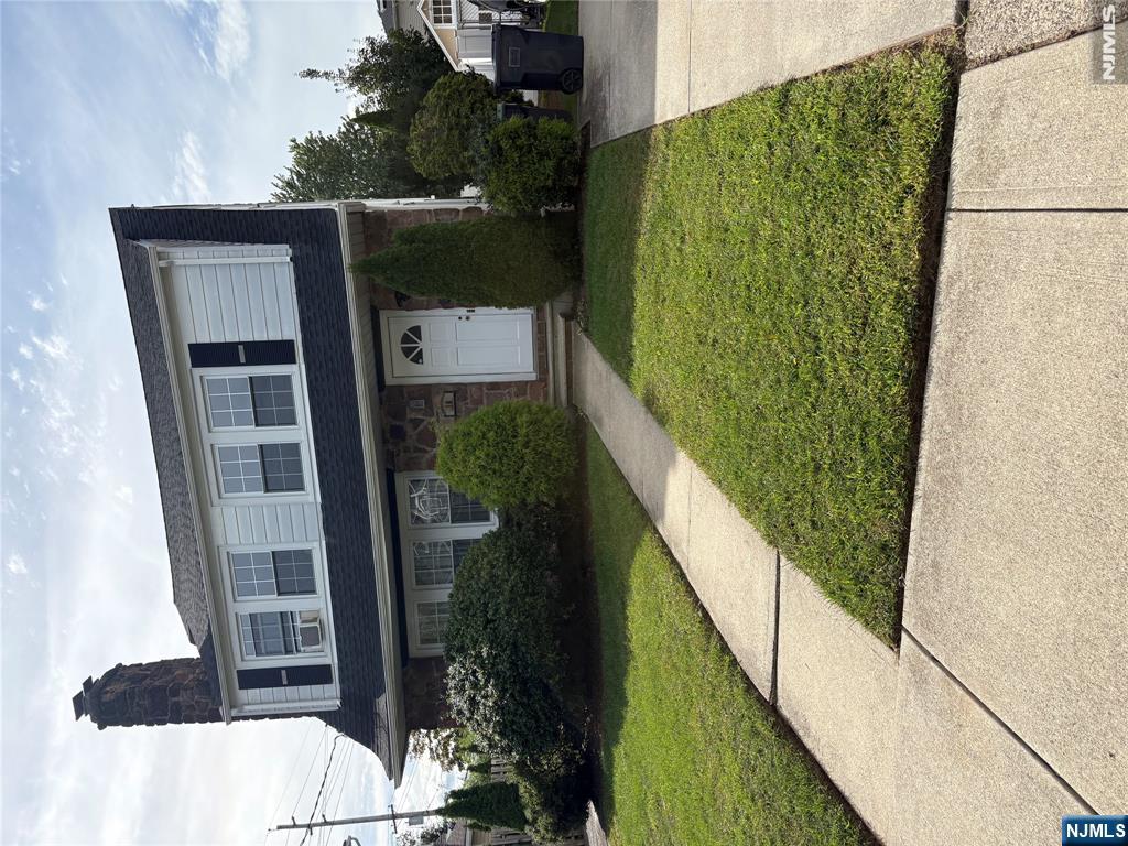 10 Carlisle Street - Photo 1