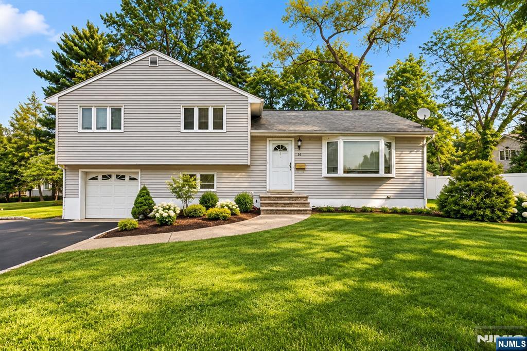 63 Susan Drive - Photo 1