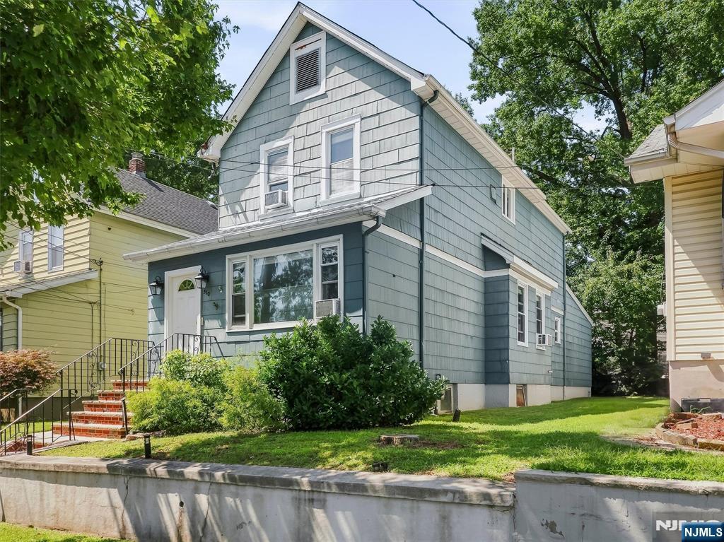 510 9th Street - Photo 4