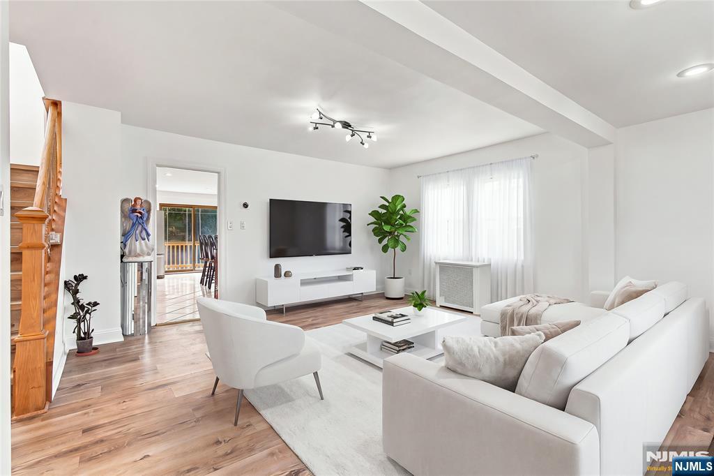 574 Tilden Avenue - Photo 3