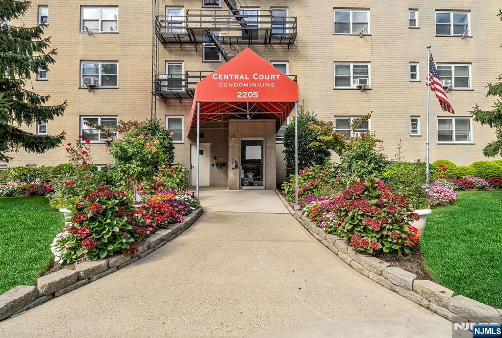 Photo 2 of Condo for sale at 2205 N Central #3F, Fort Lee, NJ 07024 | MLS# 26036142 | Listing updated on 2026-10-07