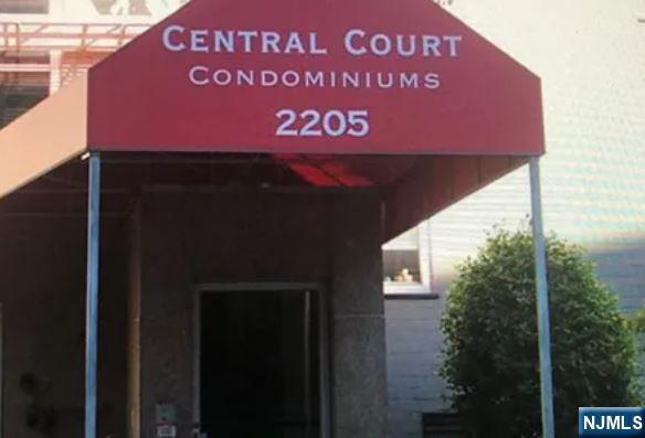 2205 N Central 3F - Photo 3