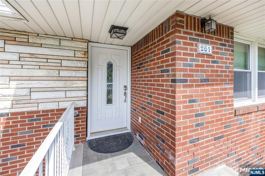 261 10th Street - Photo 2