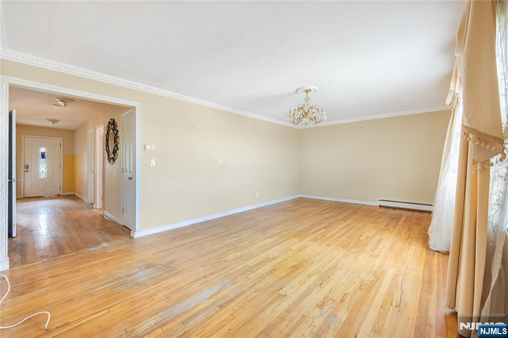 261 10th Street - Photo 5