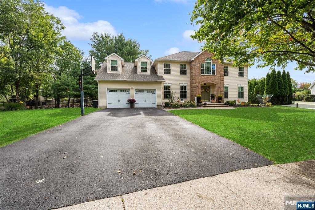 96 Carol Place - Photo 1