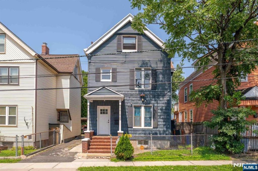485 Cary Street - Photo 1