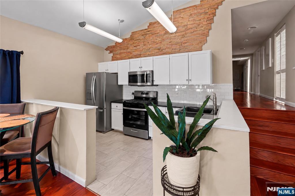 6300 Jefferson Street - Photo 4