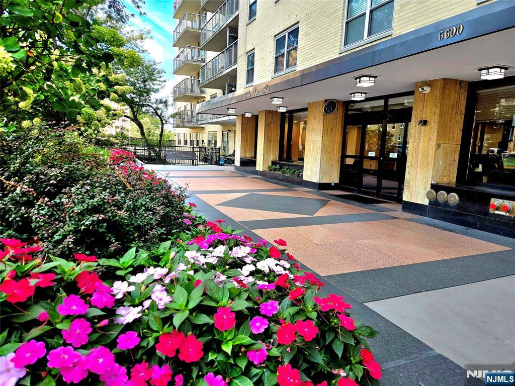 6600 Boulevard East 23D - Photo 2