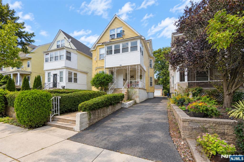63 Montague Place - Photo 2