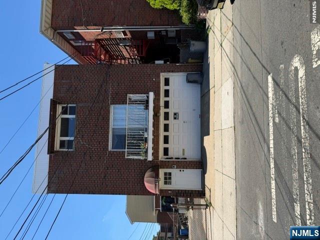 412 Walker 3 - Photo 1