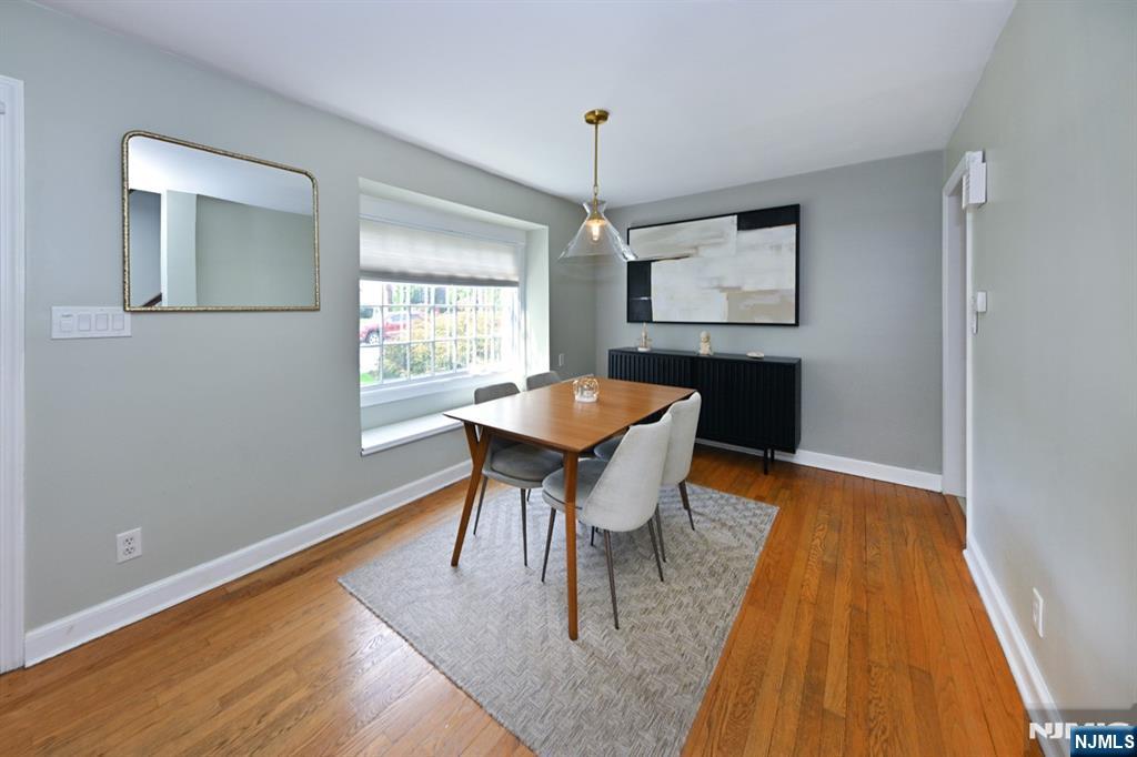 137 E Magnolia Avenue - Photo 4