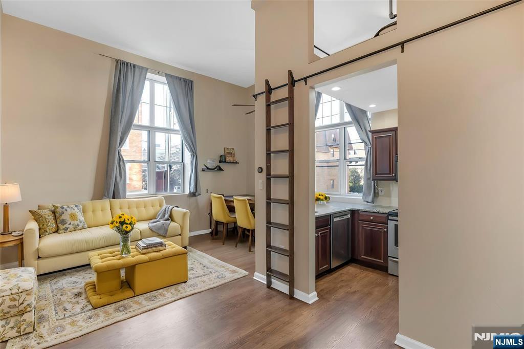 450 7th Street 1D