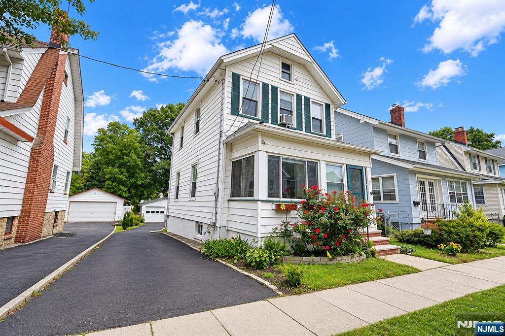 Photo 2 of Single family home for sale at 35 Clinton St, Bloomfield, NJ 07003 | MLS# 26036177 | Listing updated on 2026-10-06