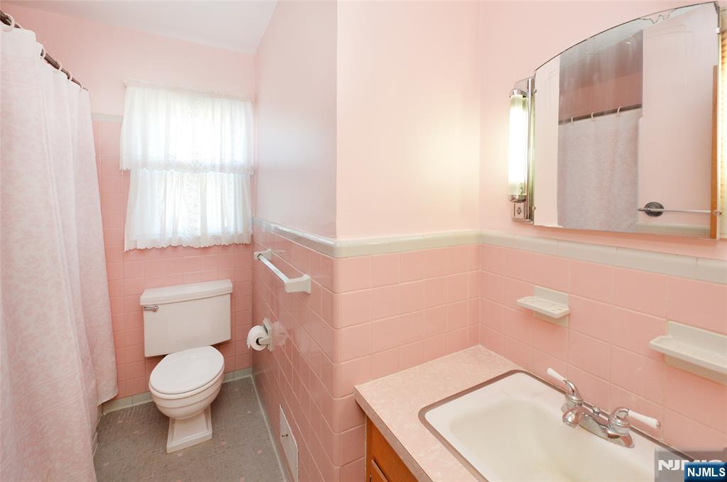 421 Hegi Drive - Photo 14