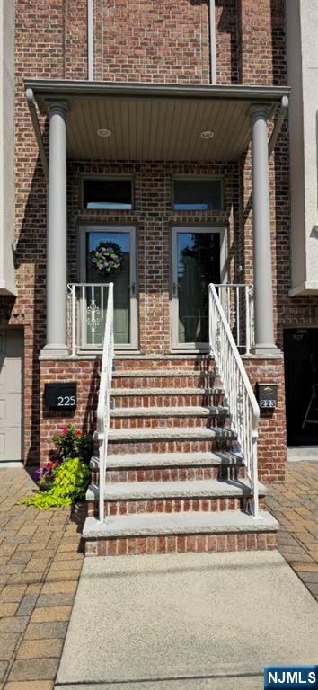 225 Wayne Avenue - Photo 1