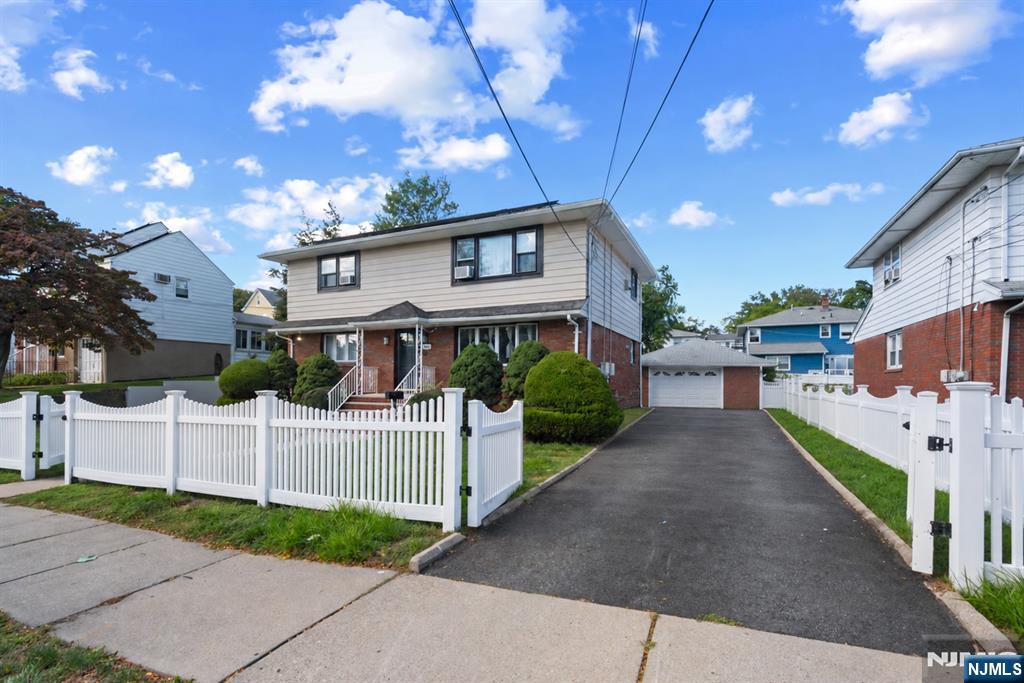 104 7th Street - Photo 2