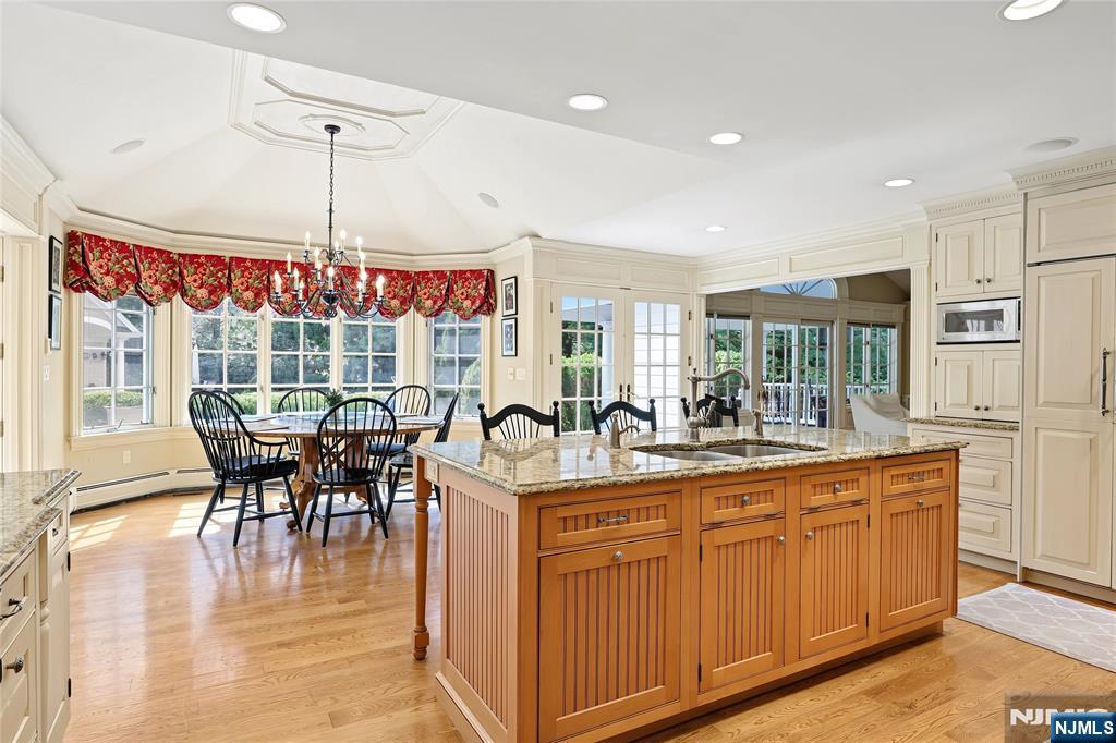 359 Lakeview Drive — photo 14