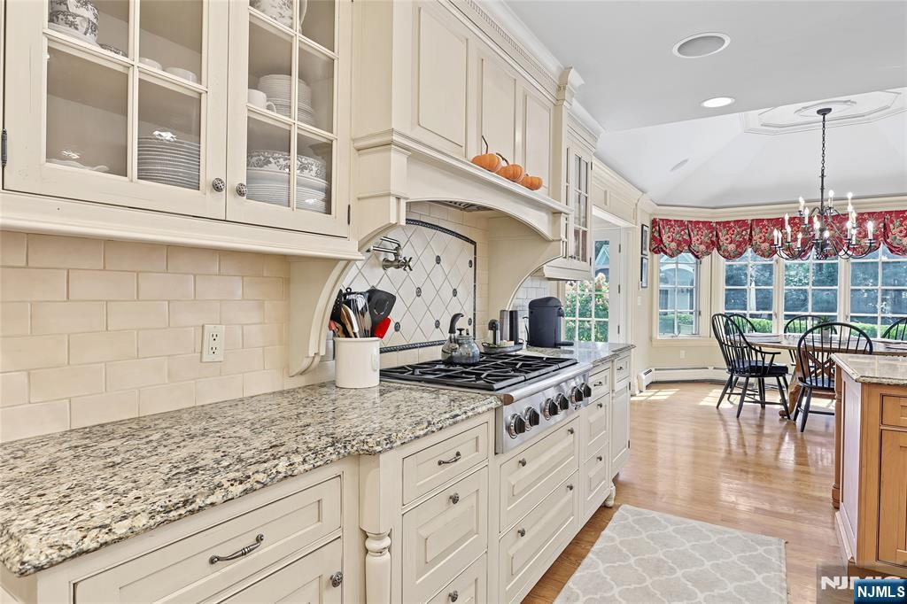 359 Lakeview Drive — photo 15