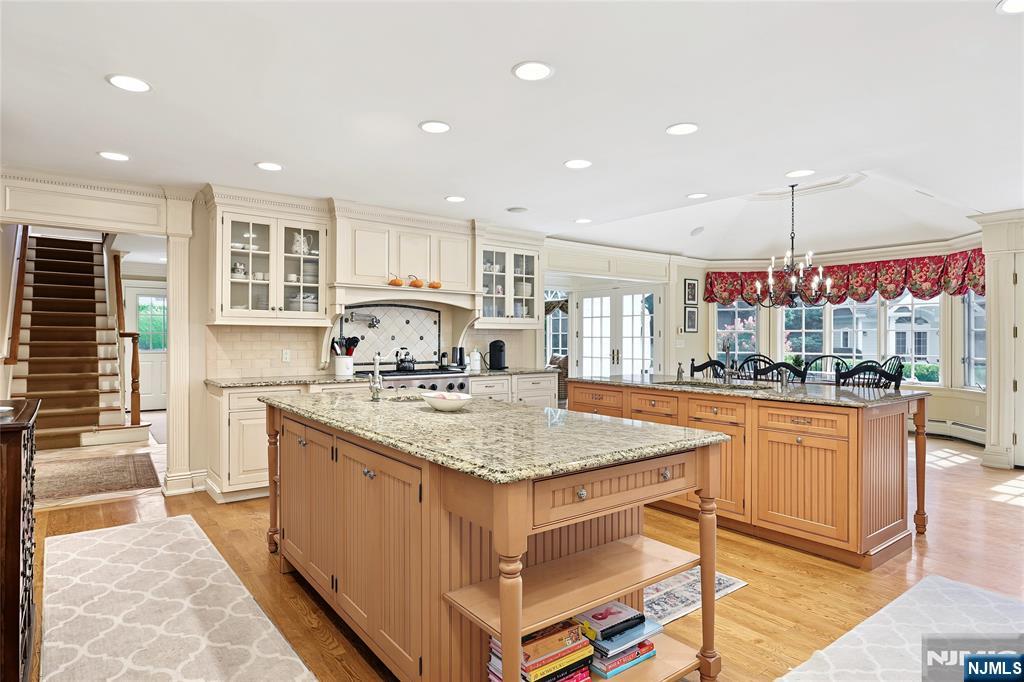 359 Lakeview Drive — photo 17