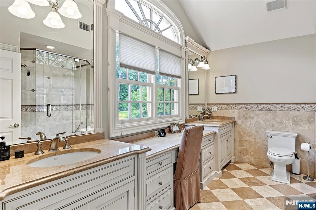 359 Lakeview Drive — photo 26