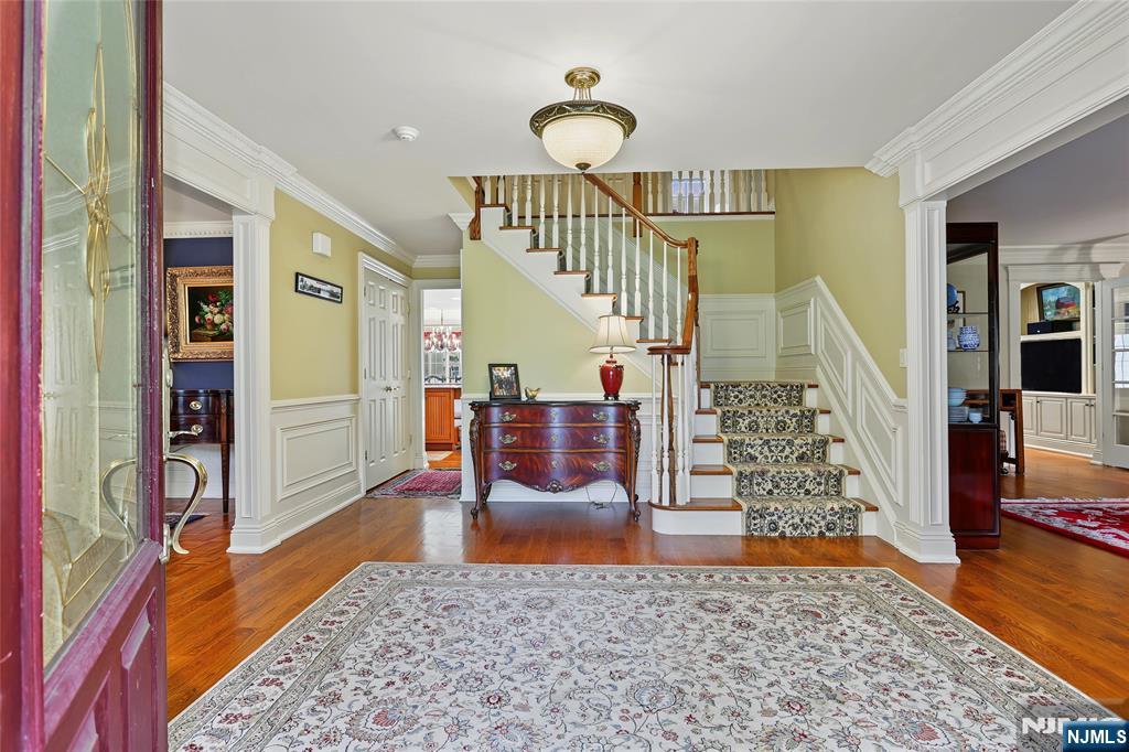 359 Lakeview Drive - Photo 4